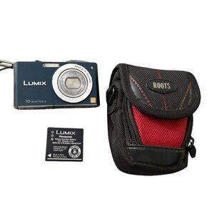 Panasonic Lumix DMC-FX35  Digital Compact Camera Dark Blue W Battery And Case